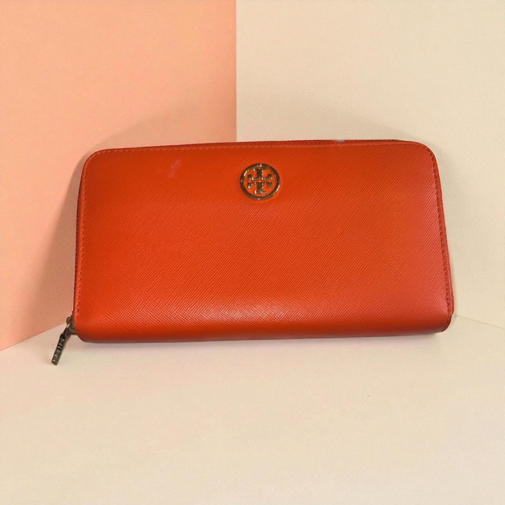 Tory Burch Wallet Robinson Zip Continental Leather Zip Blood Orange GUC